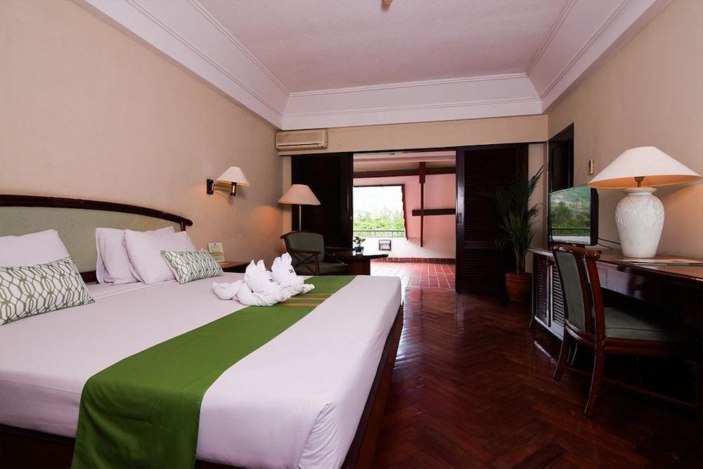 Bandung Giri Gahana Golf&Resort Jatinangor Exterior foto