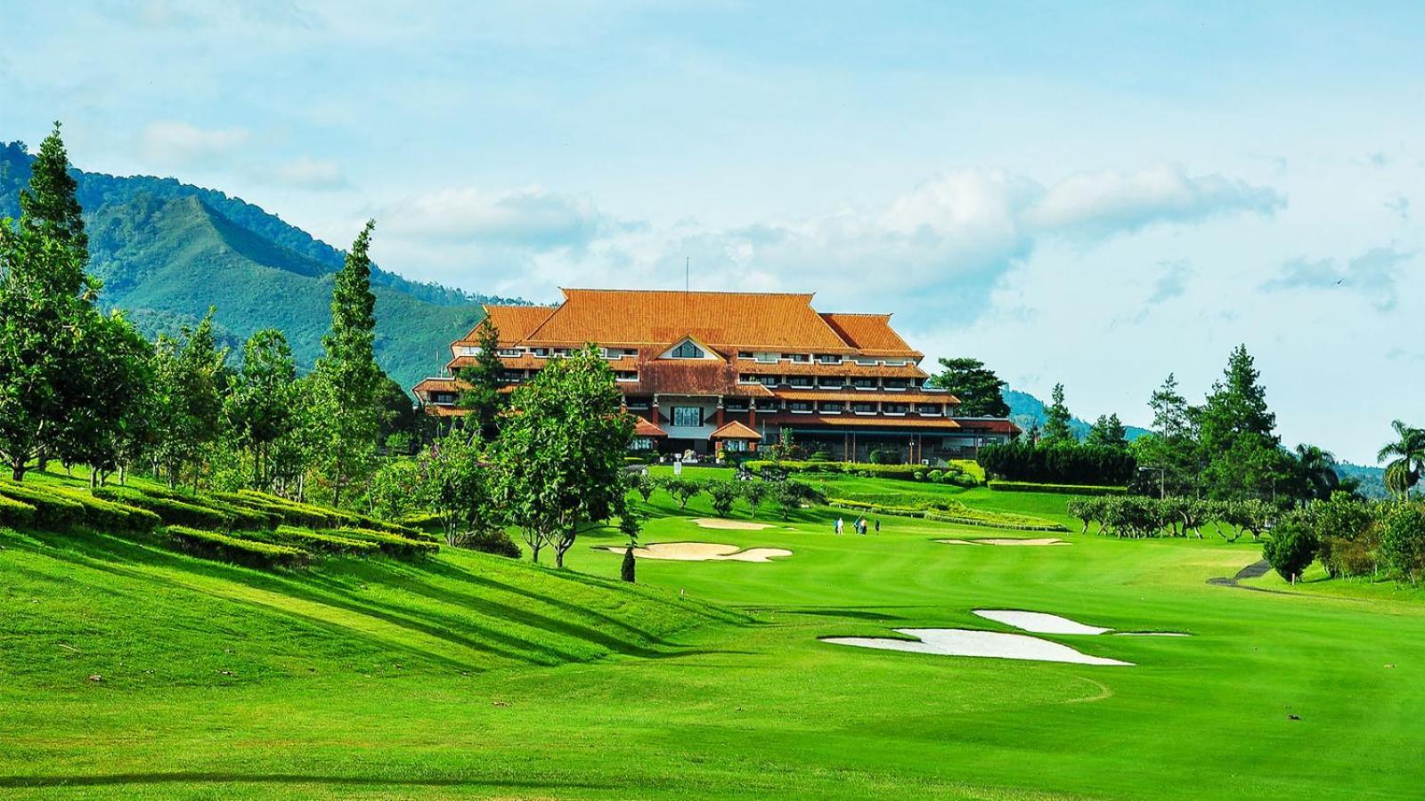 Bandung Giri Gahana Golf&Resort Jatinangor Exterior foto