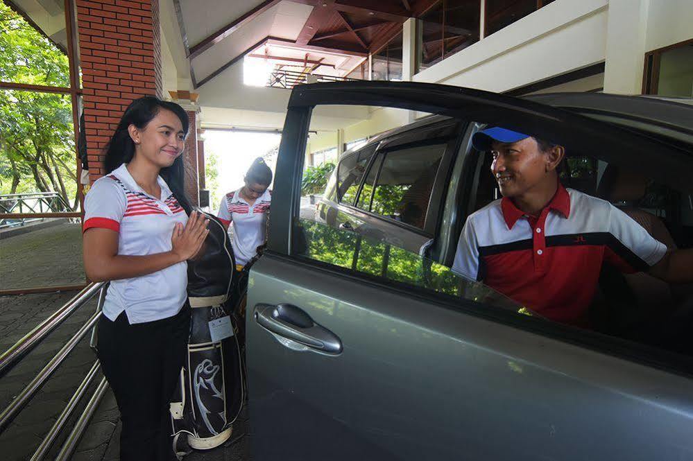 Bandung Giri Gahana Golf&Resort Jatinangor Exterior foto
